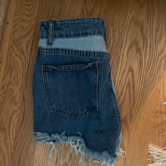 cute different shades jean shorts - Picture 2 of 2